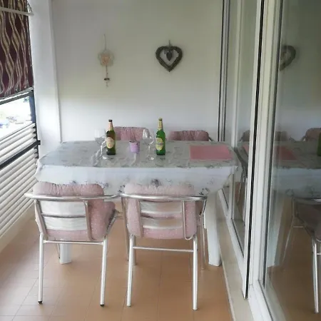 Lazy Summer Days Apartment