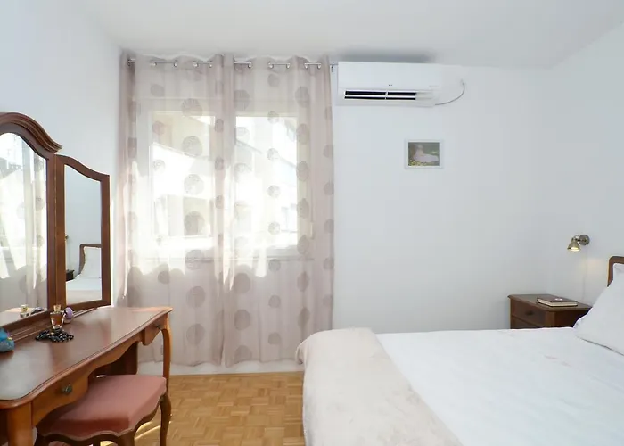 Lazy Summer Days Split