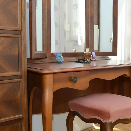 Lazy Summer Days 아파트